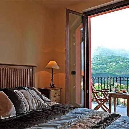 Semesterbostad Sleeps 8 Pool *